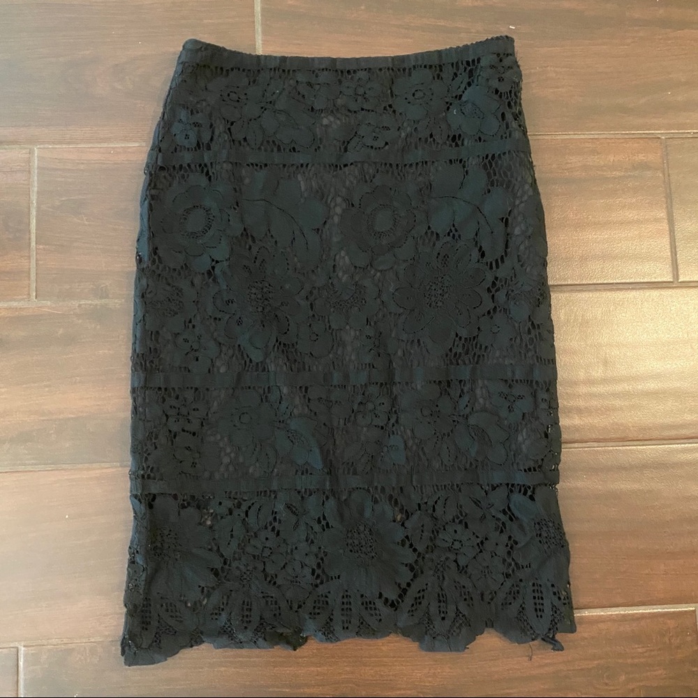 Black floral lace pencil skirt